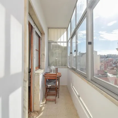 Cozy And Family Лиссабон