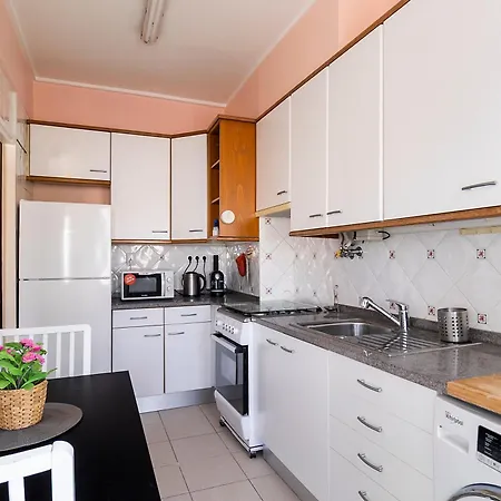 Cozy And Family Apartament Lizbona